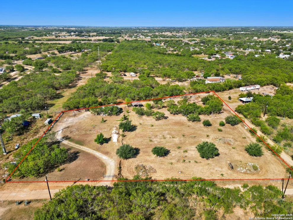 Unit for sale at 10585 briggs, Atascosa, TX 78002