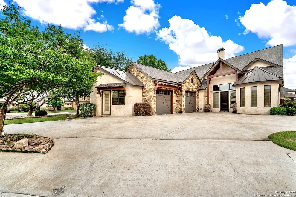 Unit for sale at 1320 Gruene Leaf, New Braunfels, TX 78130