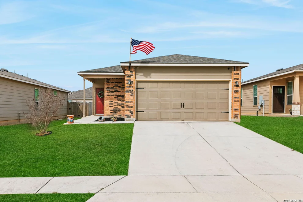 Unit for sale at 260 Mistflower, New Braunfels, TX 78130