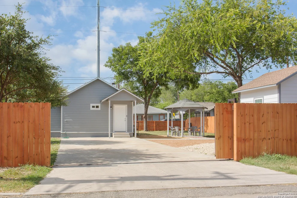 Unit for sale at 1531 Burnet, San Antonio, TX 78202