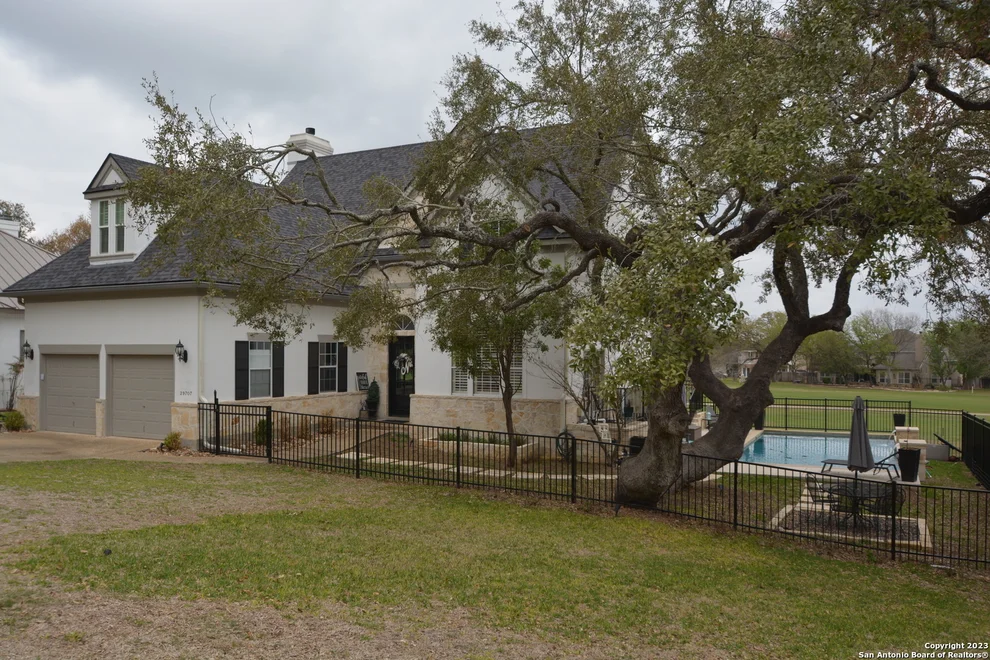 Unit for sale at 29707 Fairway Bluff, Boerne, TX 78015