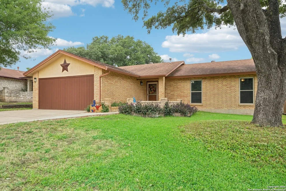 Unit for sale at 11411 Black Fox Dr, San Antonio, TX 78245