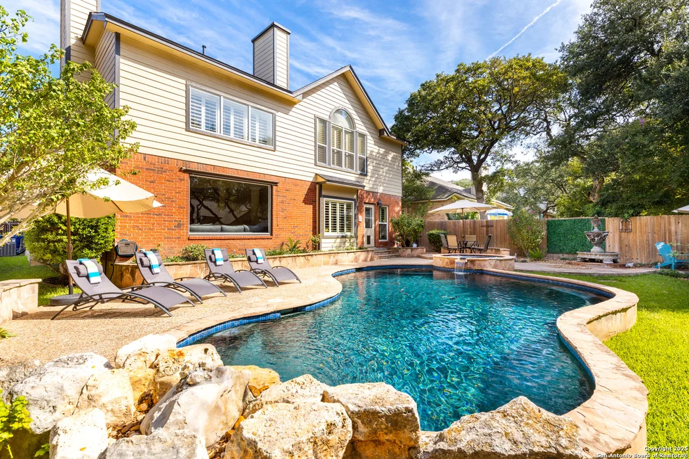 Unit for sale at 2534 Ashton Village Dr, San Antonio, TX 78248