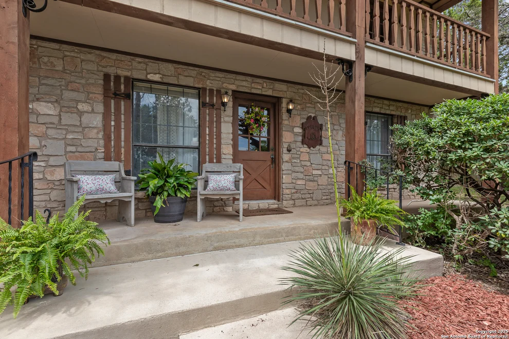 Unit for sale at 11301 BEVERLY HILLS DR, Helotes, TX 78023