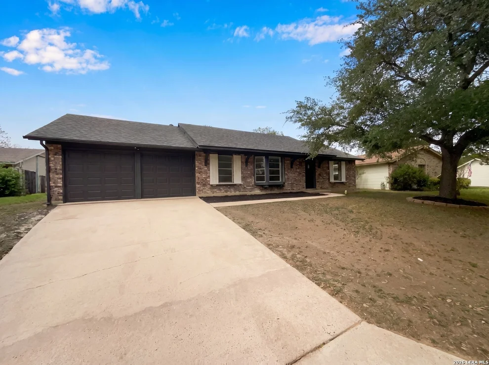 Unit for sale at 225 La Jolla, Live Oak, TX 78233