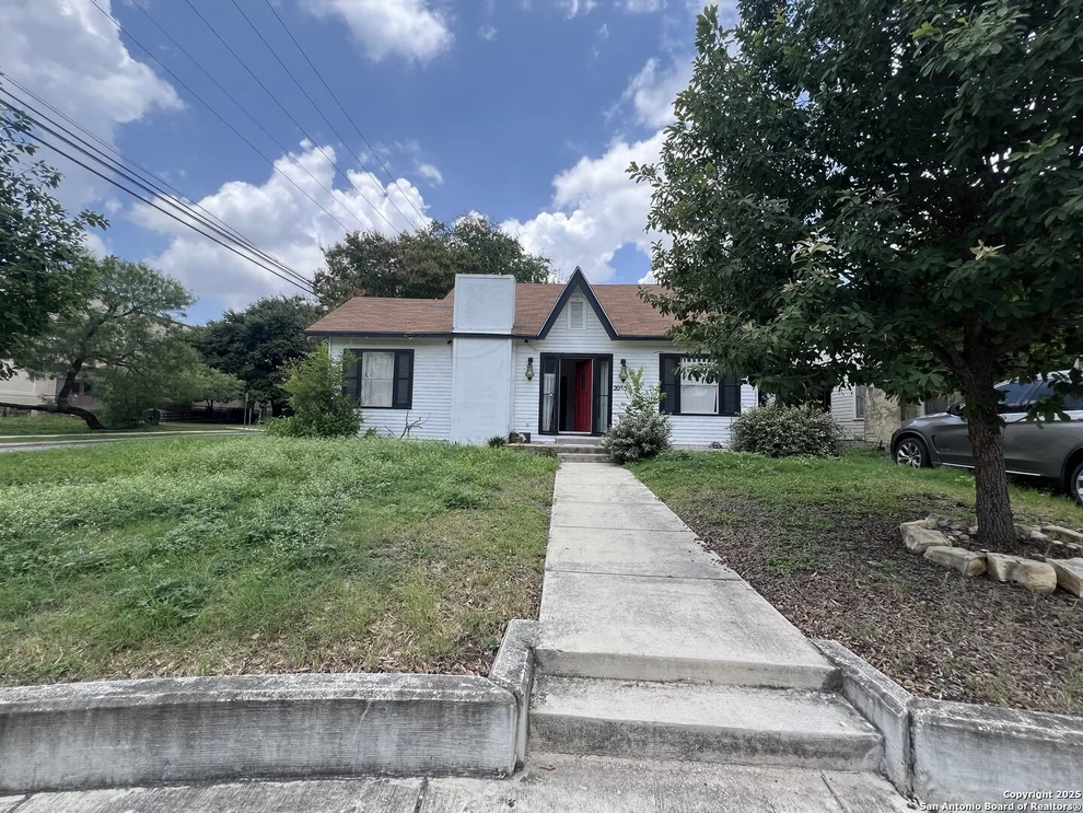 Unit for sale at 2055 W Huisache, San Antonio, TX 78201