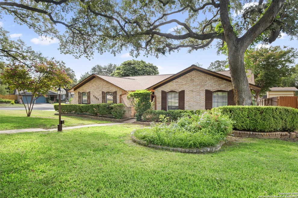Unit for sale at 7902 Misty Park, San Antonio, TX 78250