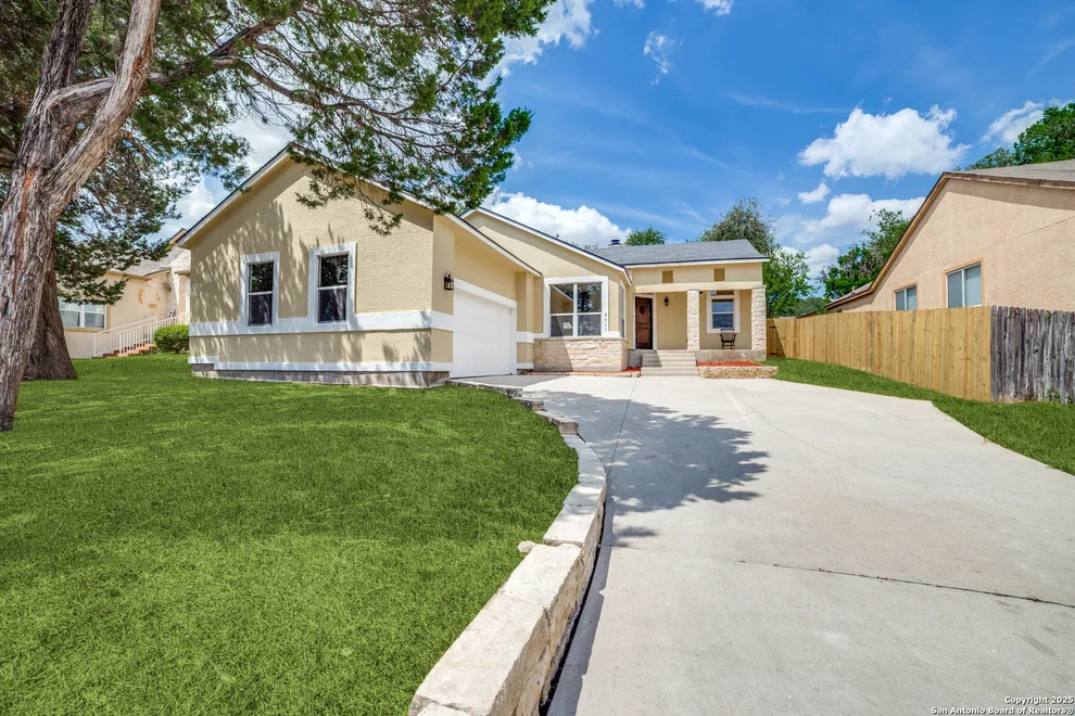 Unit for sale at 8423 Hera, Universal City, TX 78148