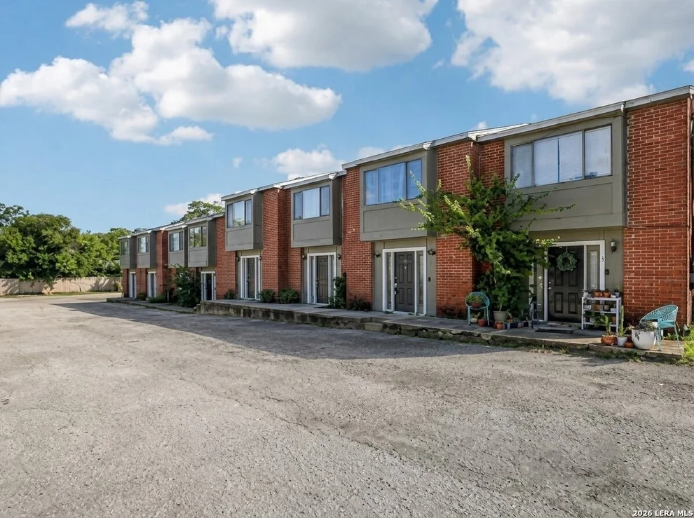 Unit for sale at 1221 W Hopkins, San Marcos, TX 78666