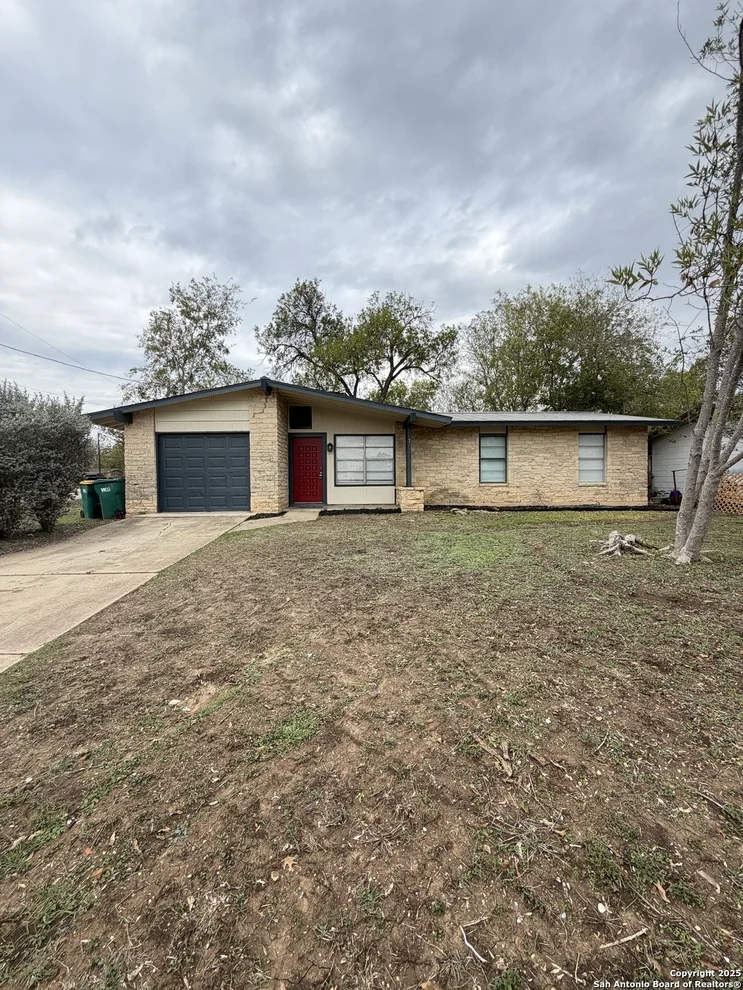 Unit for sale at 101 Young, Universal City, TX 78148