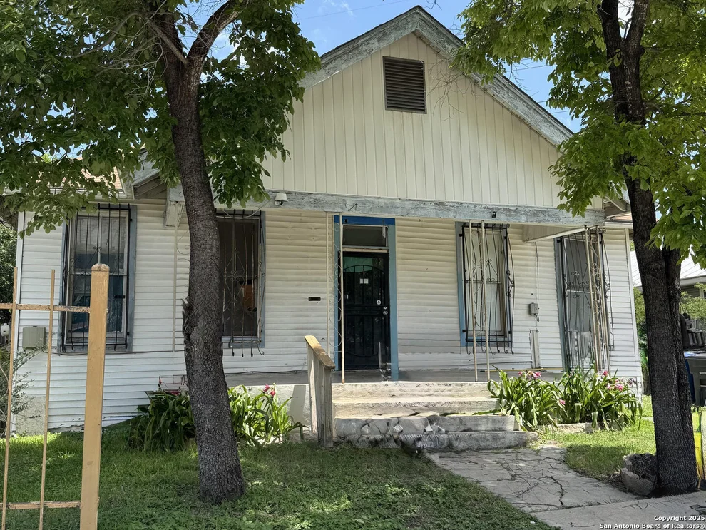 Unit for sale at 607 mckinley, San Antonio, TX 78210
