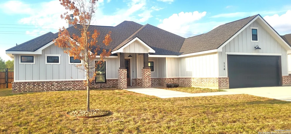 Unit for sale at 116 W MAGNOLIA CIR, La Vernia, TX 78121