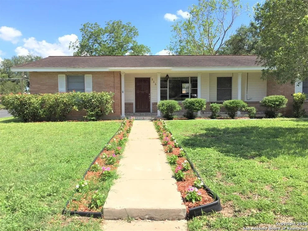 Unit for sale at 906 E Randall, Beeville, TX 78102