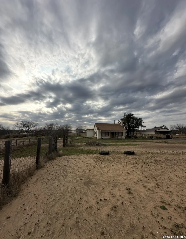 Unit for sale at 86 Fm 478, Floresville, TX 78114