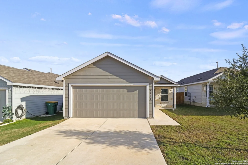 Unit for sale at 6430 Level Flight, Converse, TX 78109