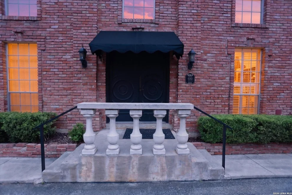 Unit for sale at 8033 N New Braunfels, San Antonio, TX 78209