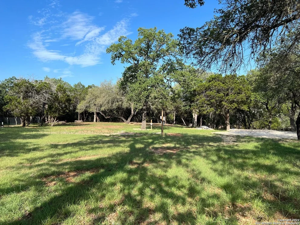 Unit for sale at 129 Indian Crossing, Pipe Creek, TX 78063