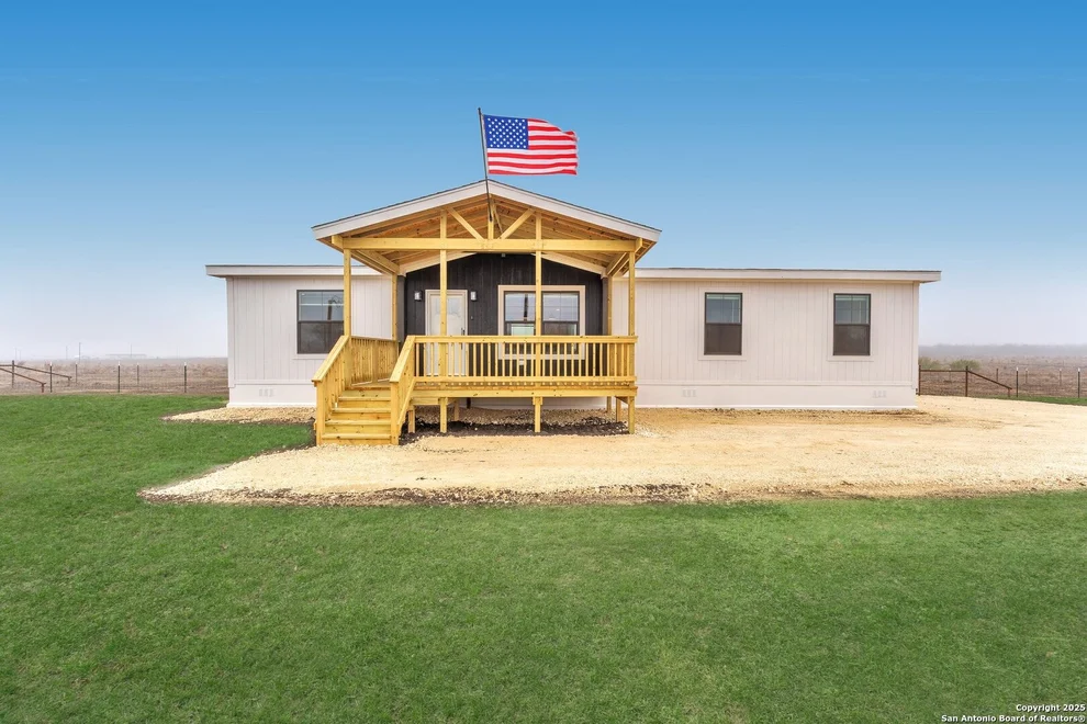 Unit for sale at 2629 FM 1332, Jourdanton, TX 78069