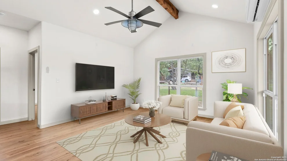 Unit for sale at 833 Canyon Oaks Dr, Canyon Lake, TX 78133