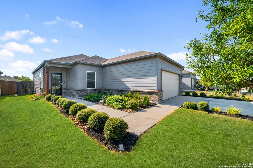 Unit for sale at 10602 Welder Oak, San Antonio, TX 78223