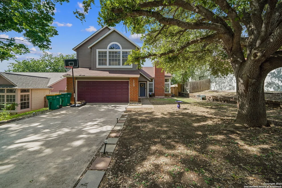 Unit for sale at 7723 BROKEN ARROW, Converse, TX 78109