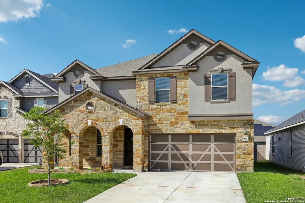 Unit for sale at 662 Rainy Crk, New Braunfels, TX 78130