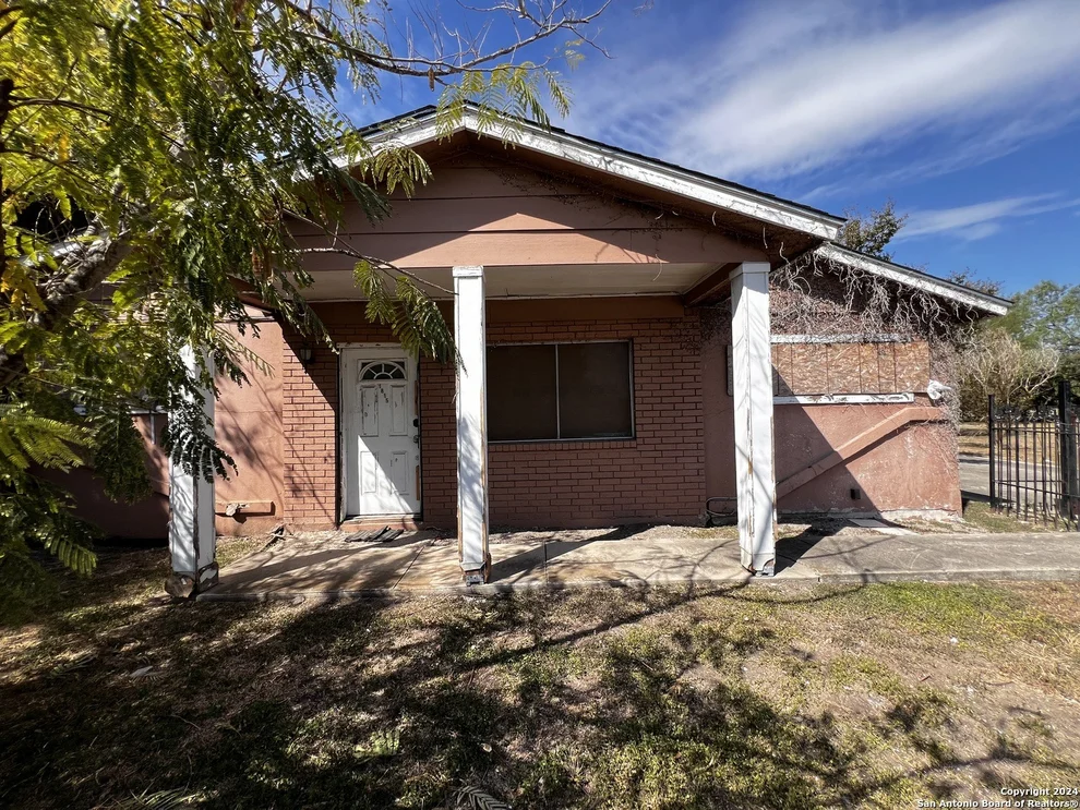 Unit for sale at 1815 COMMERCIAL AVE, San Antonio, TX 78221
