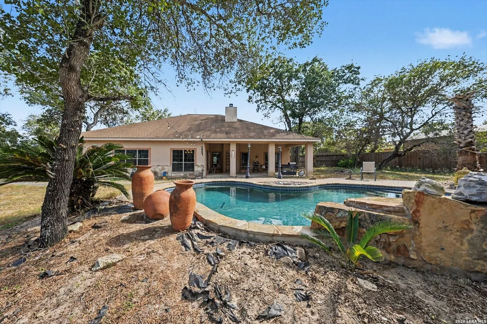 Unit for sale at 438 Rosewood Dr, La Vernia, TX 78121