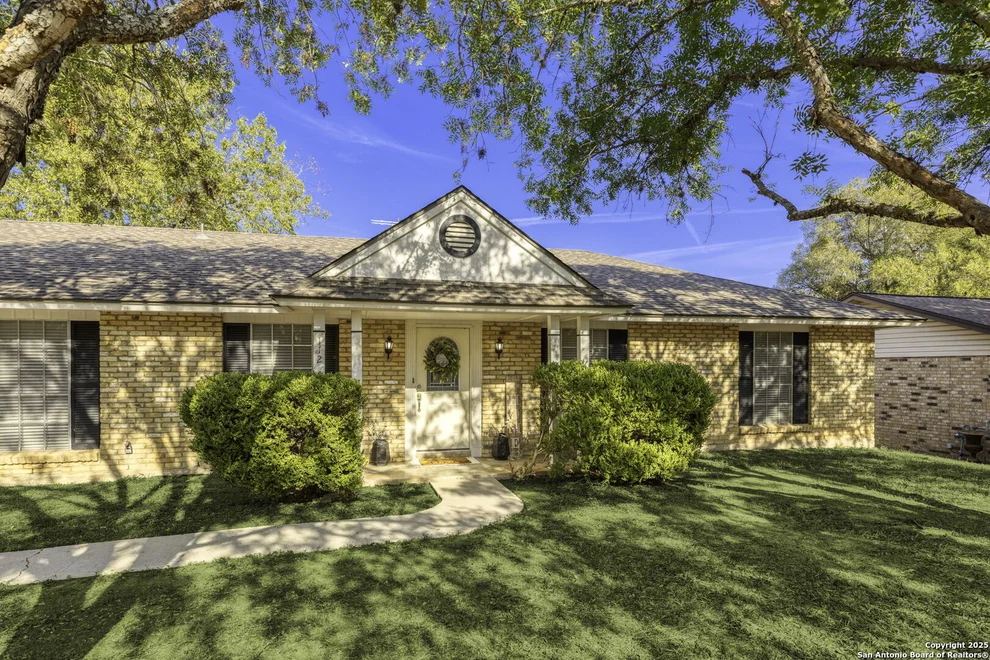 Unit for sale at 112 Suncliff, Universal City, TX 78148
