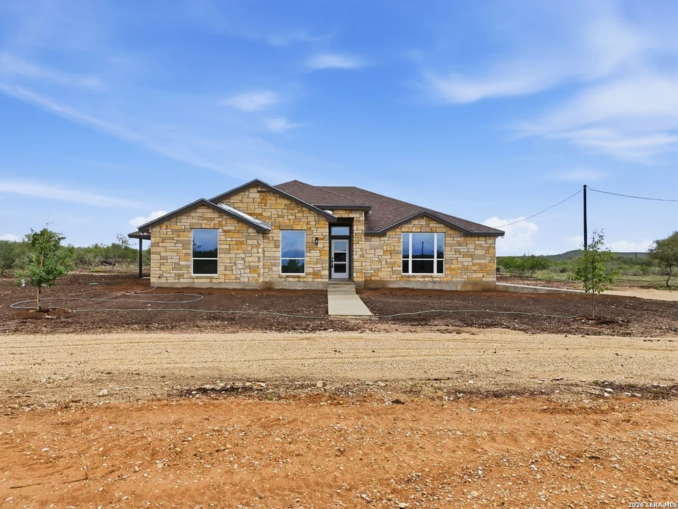 Unit for sale at 60 Friendship Hills, Uvalde, TX 78801
