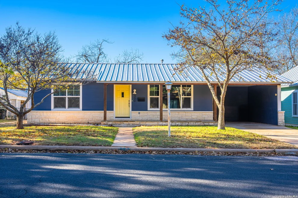 Unit for sale at 309 W College Street, Fredericksburg, TX 78624