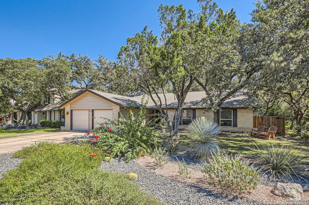 Unit for sale at 2710 Bramblebush, San Antonio, TX 78231
