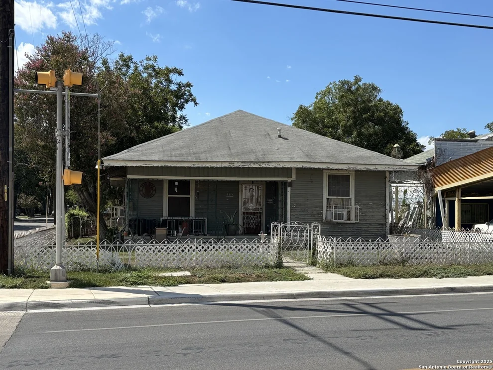 Unit for sale at 3315 S Presa, San Antonio, TX 78210