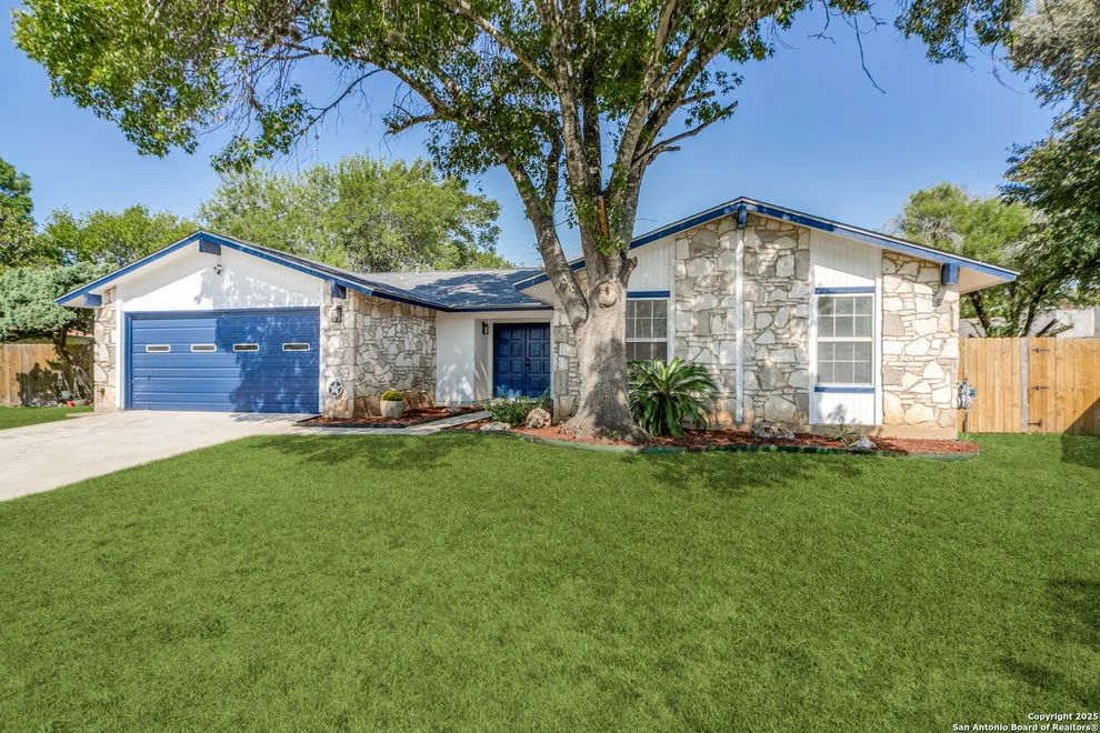 Unit for sale at 8319 Bart Starr, San Antonio, TX 78240