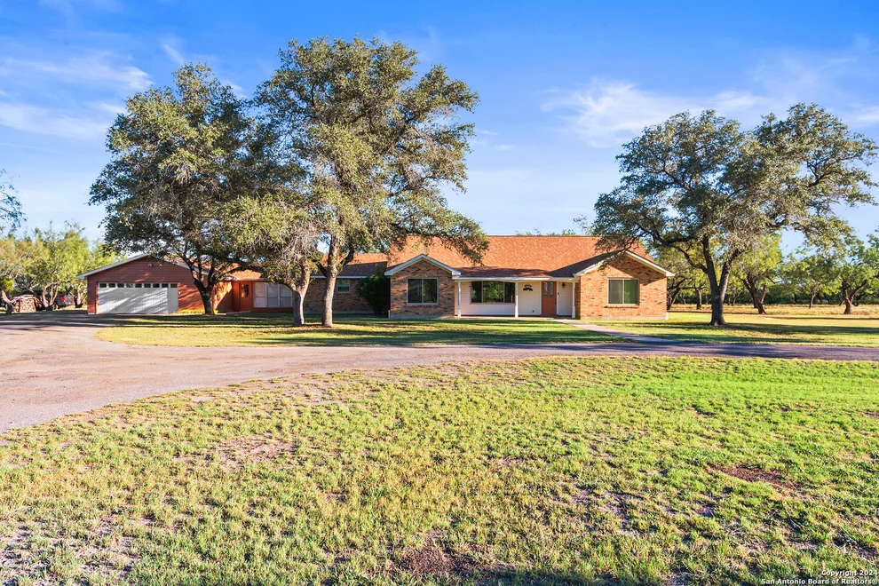 Unit for sale at 4340 FM 117, Uvalde, TX 78801