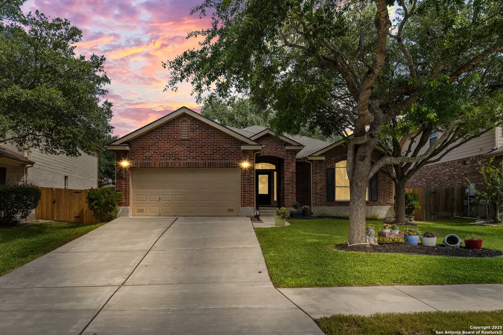 Unit for sale at 2541 Hourless Oaks, Schertz, TX 78108