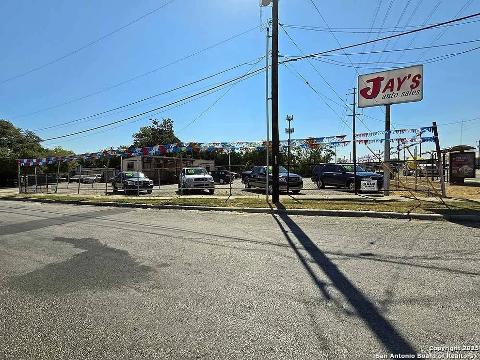 Unit for sale at 3754 Pleasanton Rd, San Antonio, TX 78221