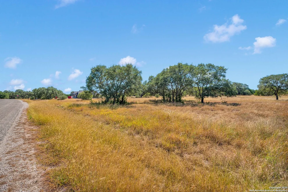 Unit for sale at 488 Buckskin, Bandera, TX 78003