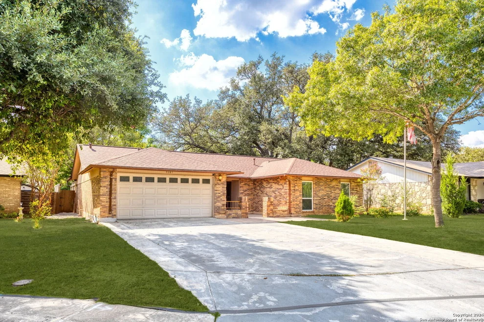 Unit for sale at 9307 Claret, San Antonio, TX 78254