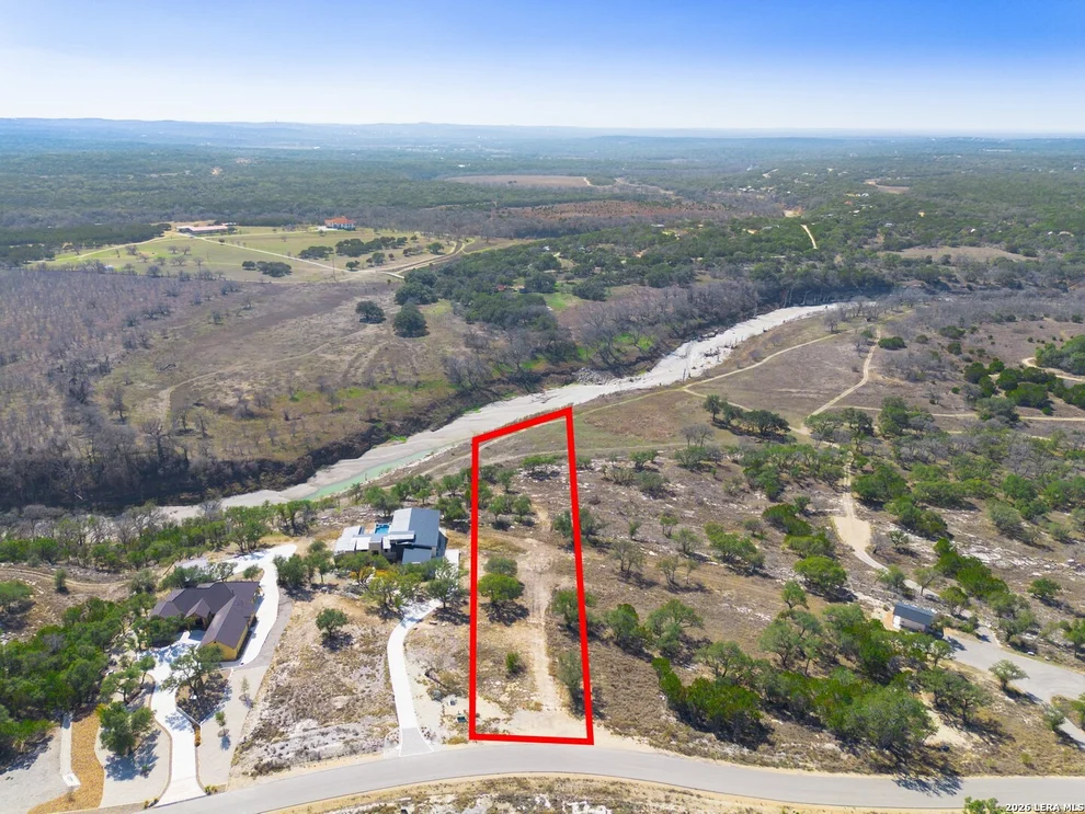 Unit for sale at 2014 Paradise Pkwy, Canyon Lake, TX 78133
