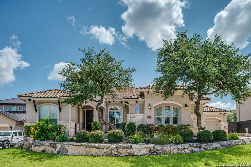 Unit for sale at 18111 Abingdon Pl, San Antonio, TX 78257