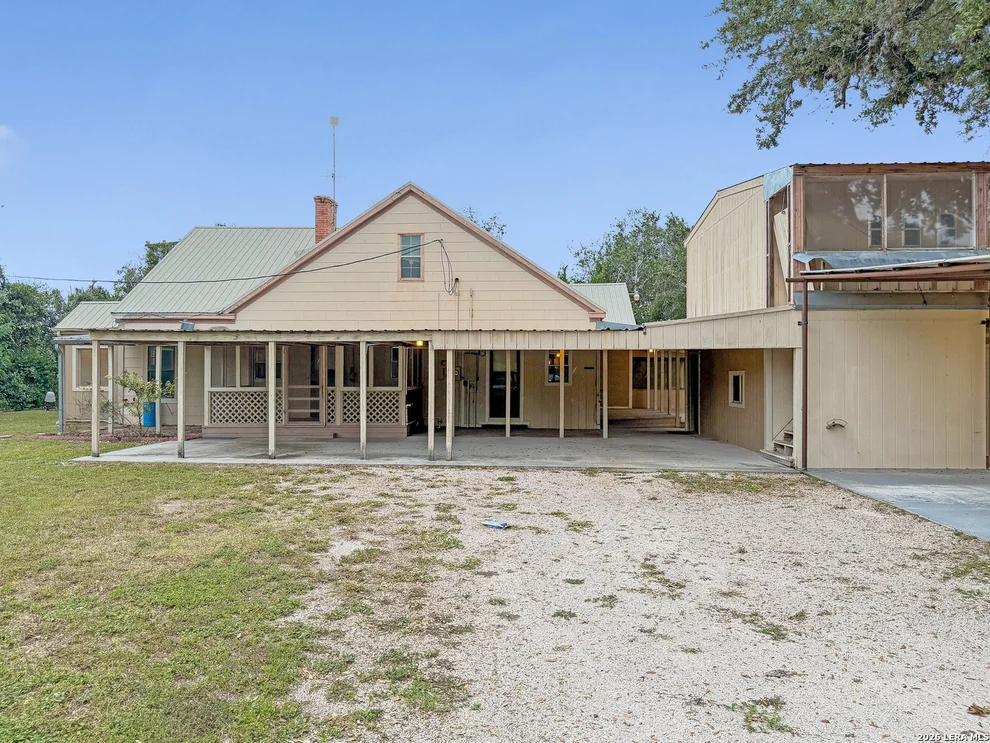 Unit for sale at 2722 ELLIS RD, Beeville, TX 78102