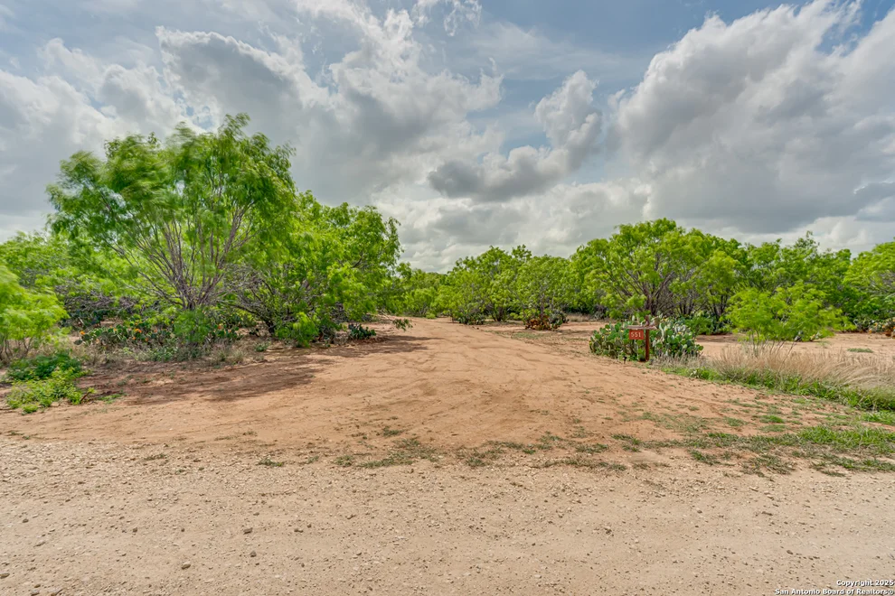 Unit for sale at 551 Pr Mia Ln, Floresville, TX 78114