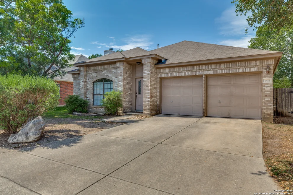 Unit for sale at 9419 Camino Venado, Helotes, TX 78023