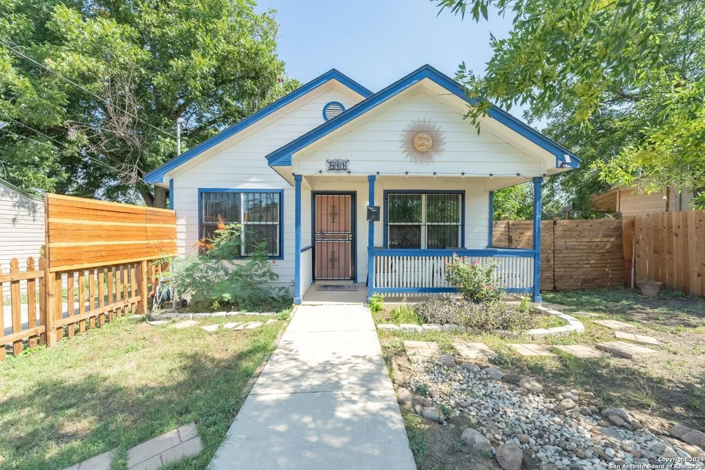 Unit for sale at 811 E Josephine St, San Antonio, TX 78208