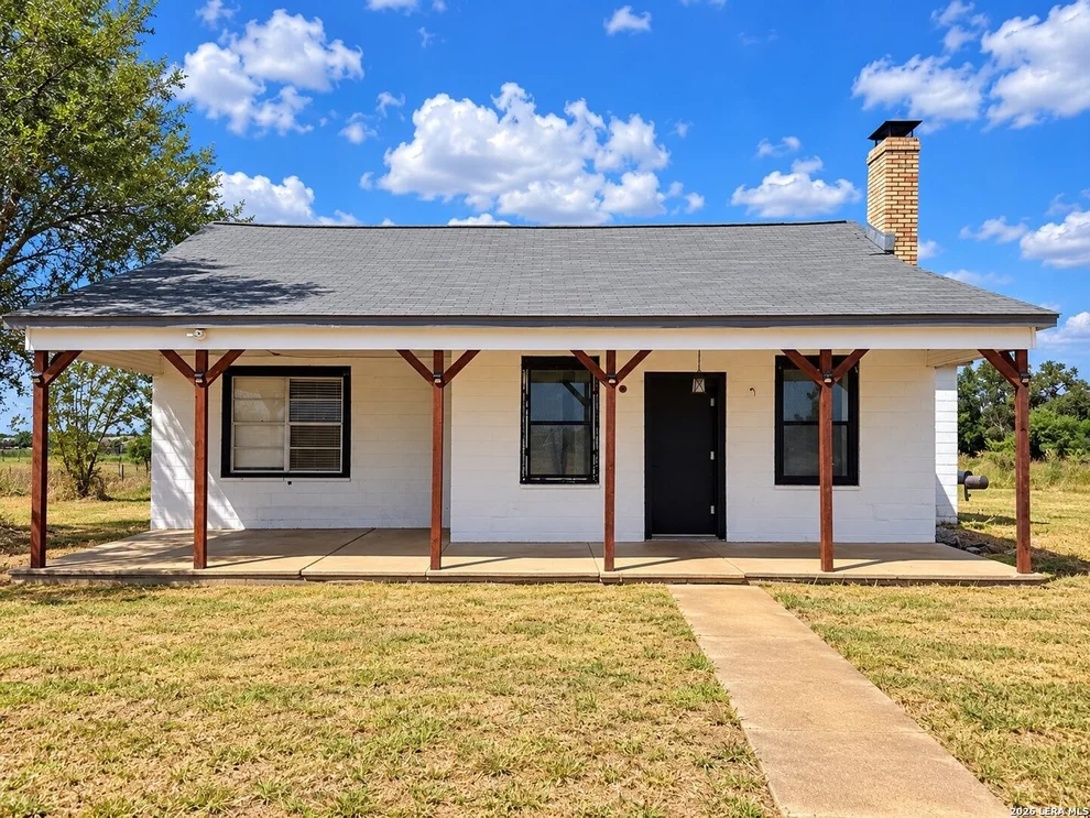 Unit for sale at 66 Fm 478, Floresville, TX 78114