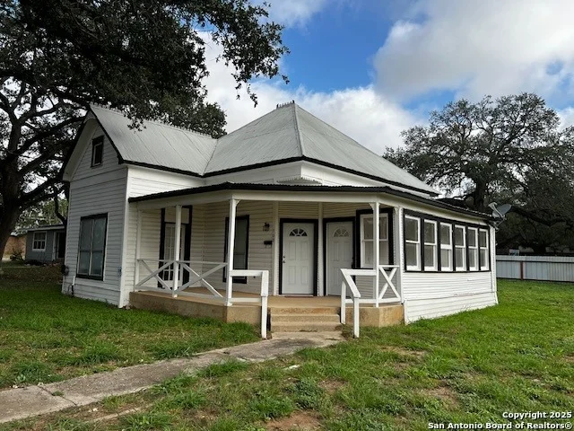 Unit for sale at 308 W Coker, Devine, TX 78016