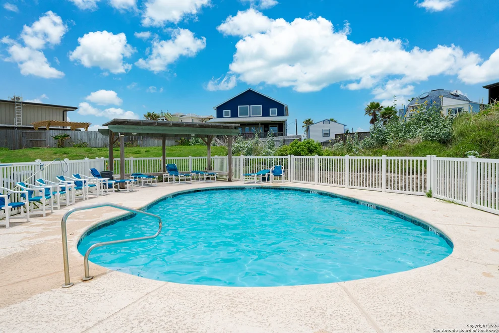 Unit for sale at 810 Banyan Beach Dr, Port Aransas, TX 78373