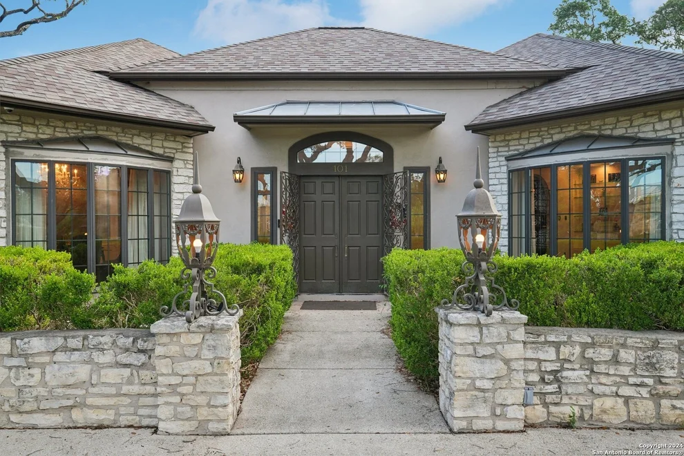 Unit for sale at 101 Sir Arthur Ct, San Antonio, TX 78213