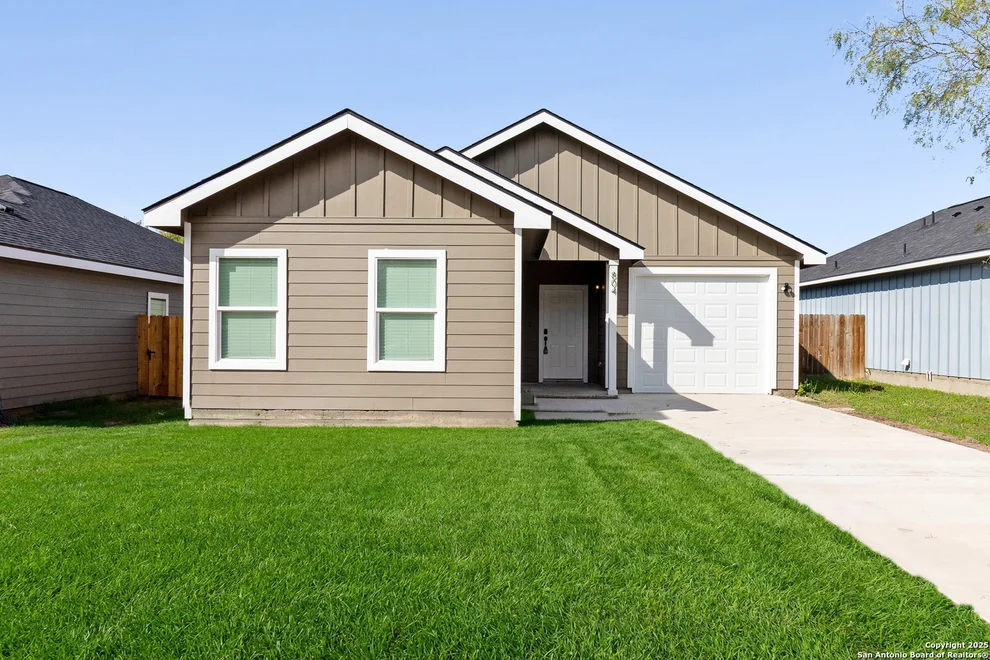 Unit for sale at 804 W HUNTINGTON ST, Beeville, TX 78102